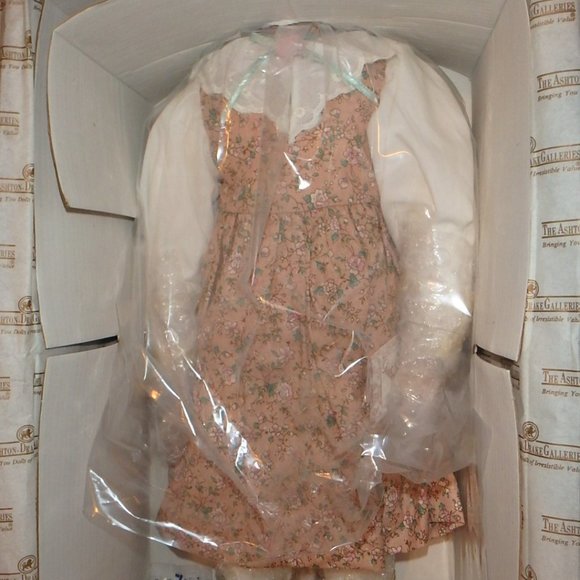 Gabrielle by Gaby Rademann 1993 Ashton Drake - Picture 5 of 9